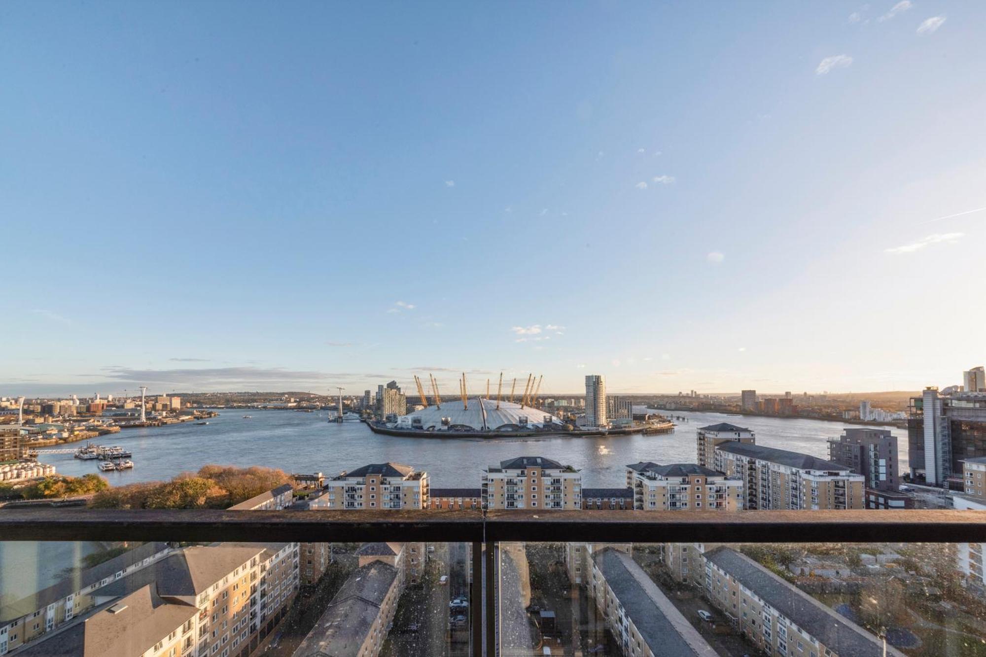 Canary Wharf & O2 Londra Exterior foto