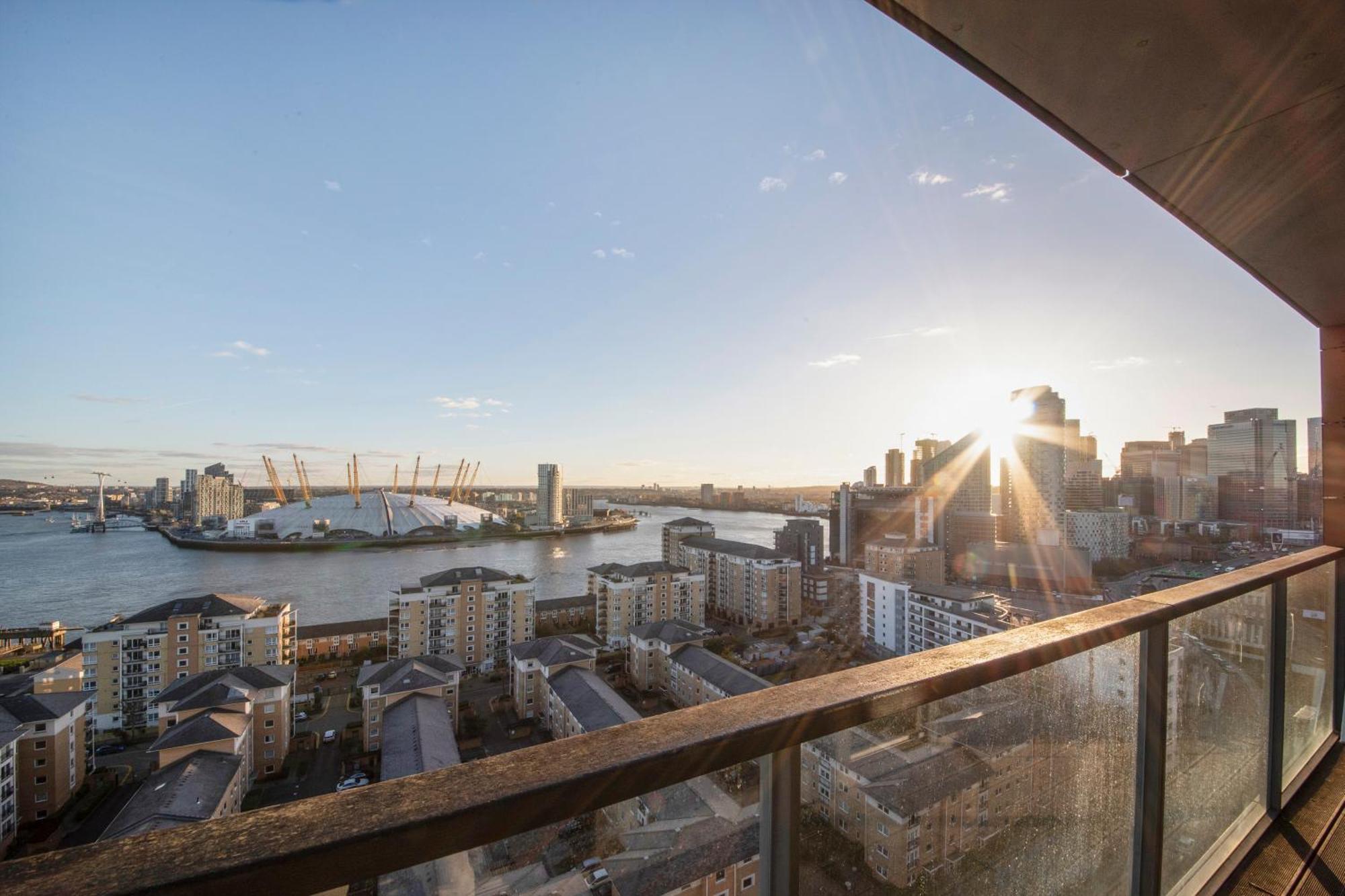 Canary Wharf & O2 Londra Exterior foto